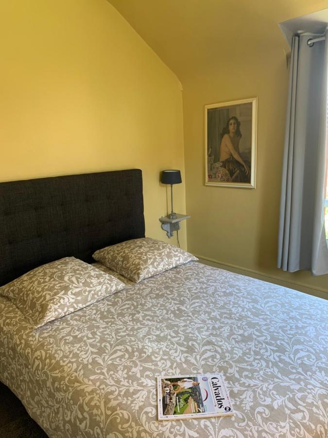 La Villa des Rosiers Cricquebœuf Esterno foto